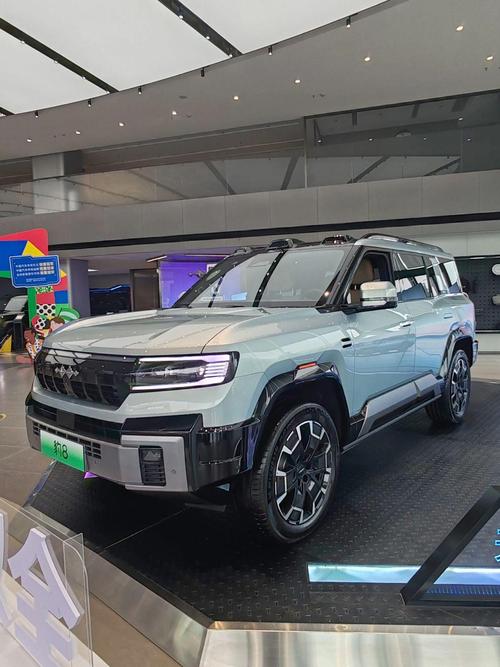 惠州288比亚迪方程豹硬派越野的爆款，英菲尼迪35周年与你共成长